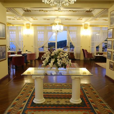 Merit Halki Palace Hotel ヘイベリアダ エクステリア 写真